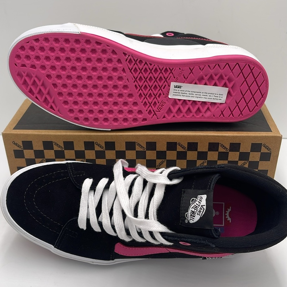Vans WMNS Bmx Sk8-Hi Black/Magenta
VN0005V0KMN Sneakers - Picture 3 of 16